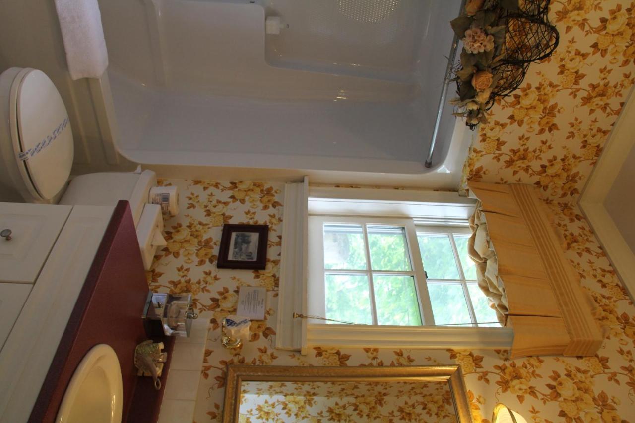 Shipwright Bed & Breakfast